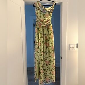 Chic Floral Maxi Dress in Green and Pink
